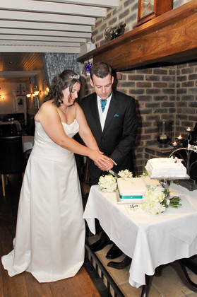 The Bird In Hand Country Inn Berkshire Wedding Photography